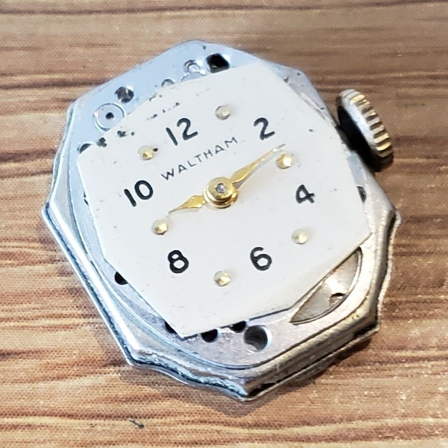 VTG Waltham Eastern 678 17 Jewels Watch Movement 034789 4 ADJ 10k rgp Bezel WP1