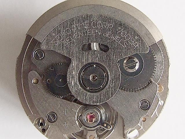 Seiko 7009A automatic watch movement. Working. New old stock.