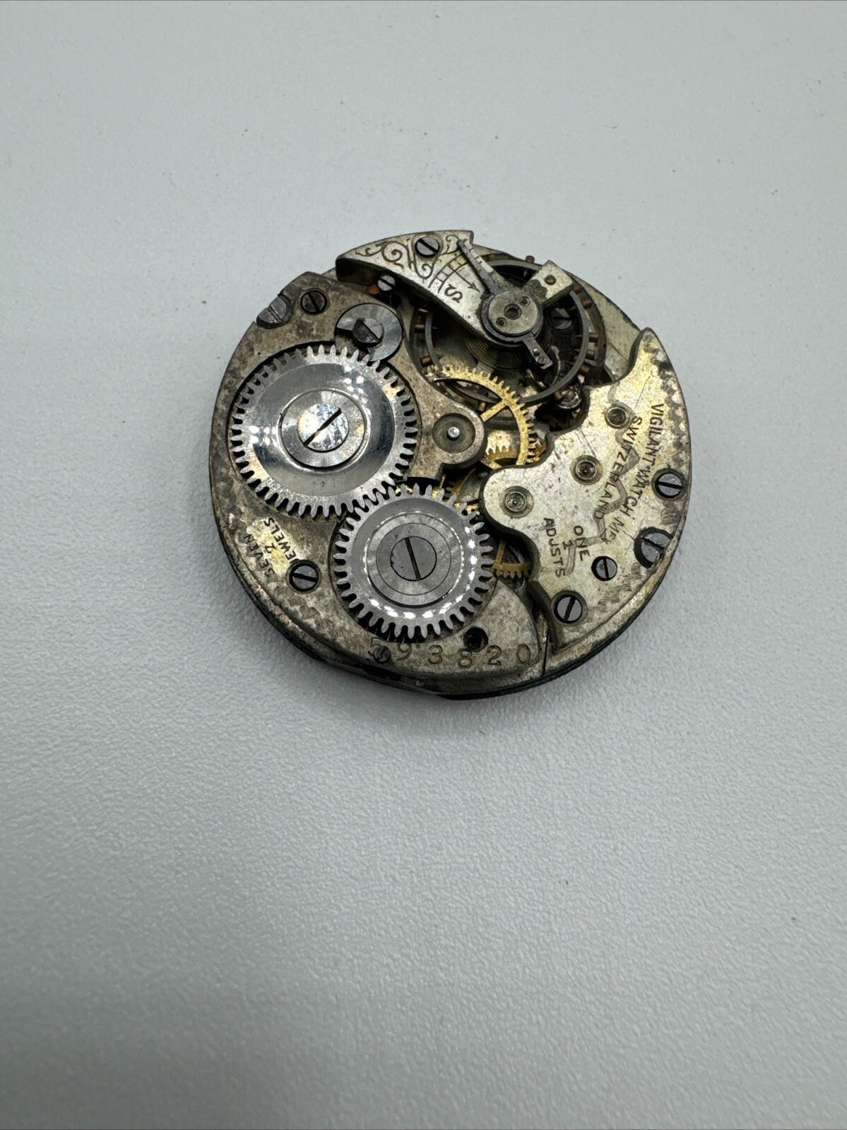 Antique Lady Suffolk Swiss Pocket Watch Movement. 28.9mm Porcelain Dial 7 jewels