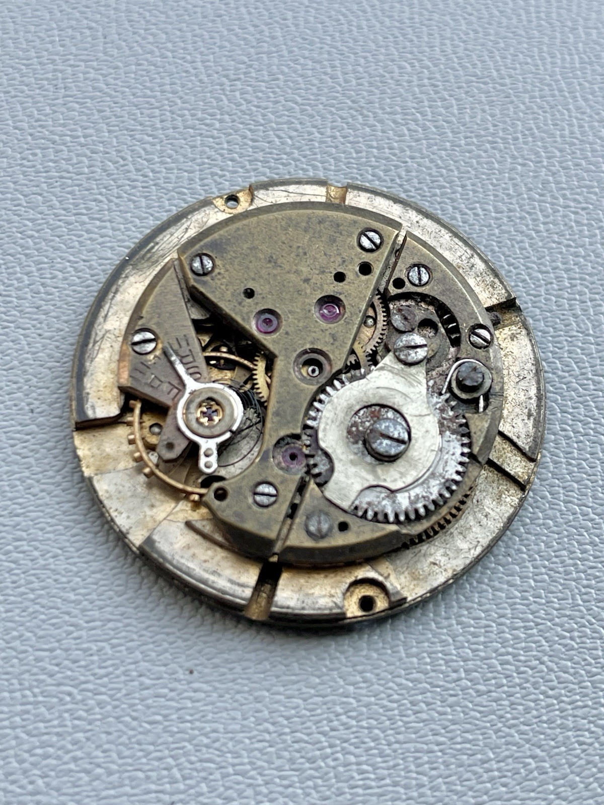 Vintage Tudor Cal. 390 Mechanical Watch Movement – For Parts / Repair