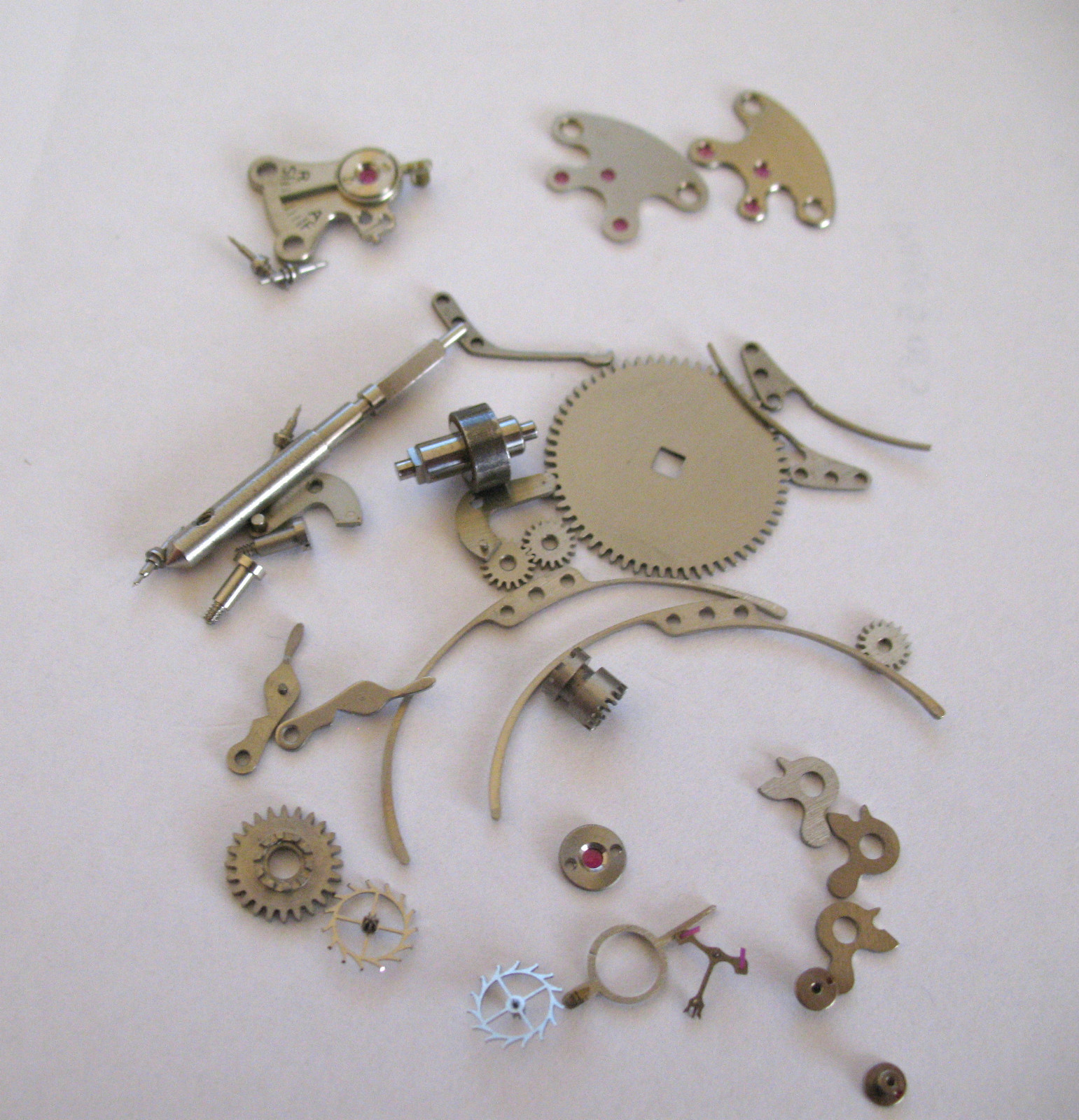 JAEGER LE COULTRE,JLC 206,207 ASSORTED MOVEMENT PARTS