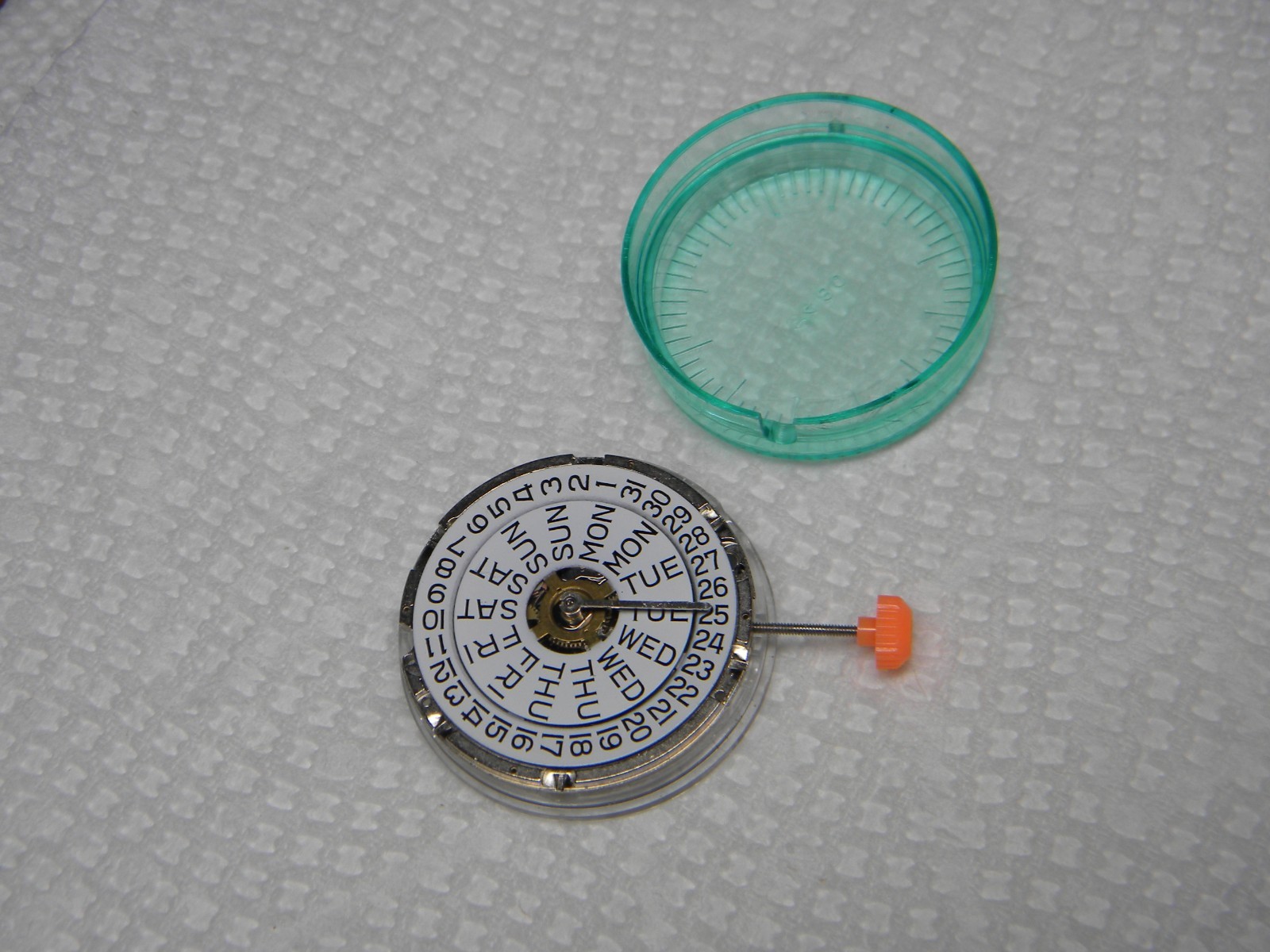 Harley Ronda 377 Quartz NOS Wrist Watch Movement with Day/Date Running for Parts
