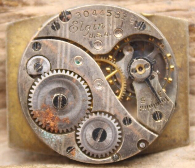 1928 ELGIN TRENCH WATCH MOVEMENT 30445839 GRADE 447 10/0s 7j (CE)