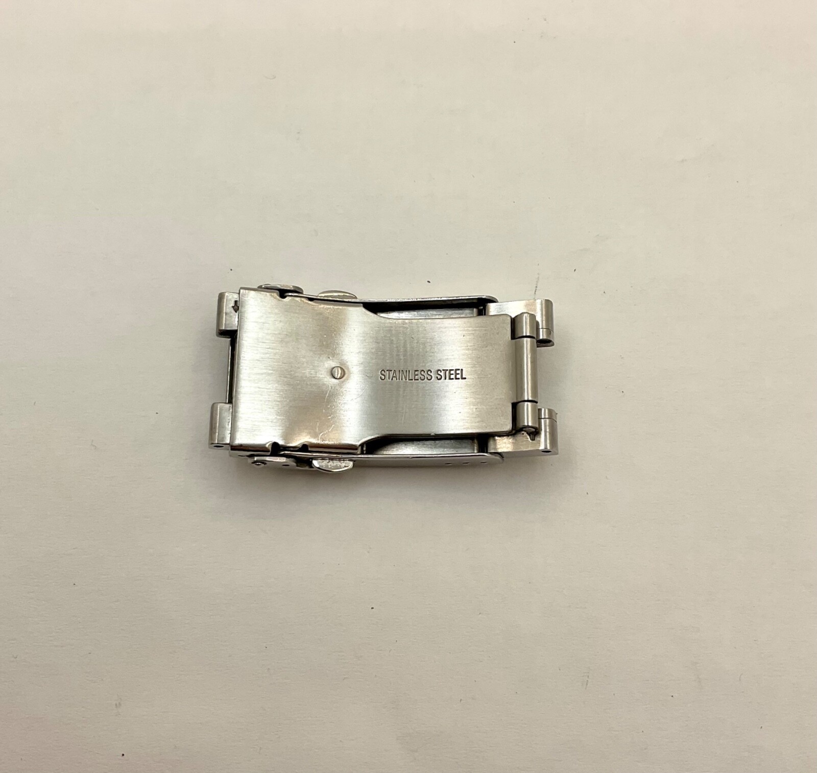 Bulova Model 98B180 Caseback C9601036 Clasp