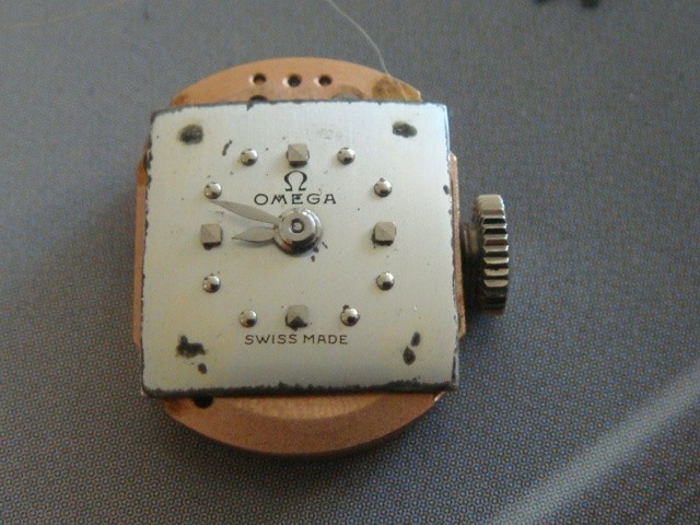 Vintage Omega calibre 212 hand wound watch movement project parts project runs
