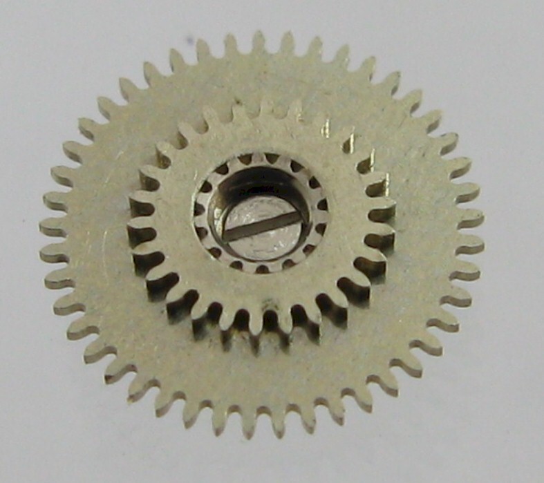 Enicar 1147 watch part: intermediate driving wheel
