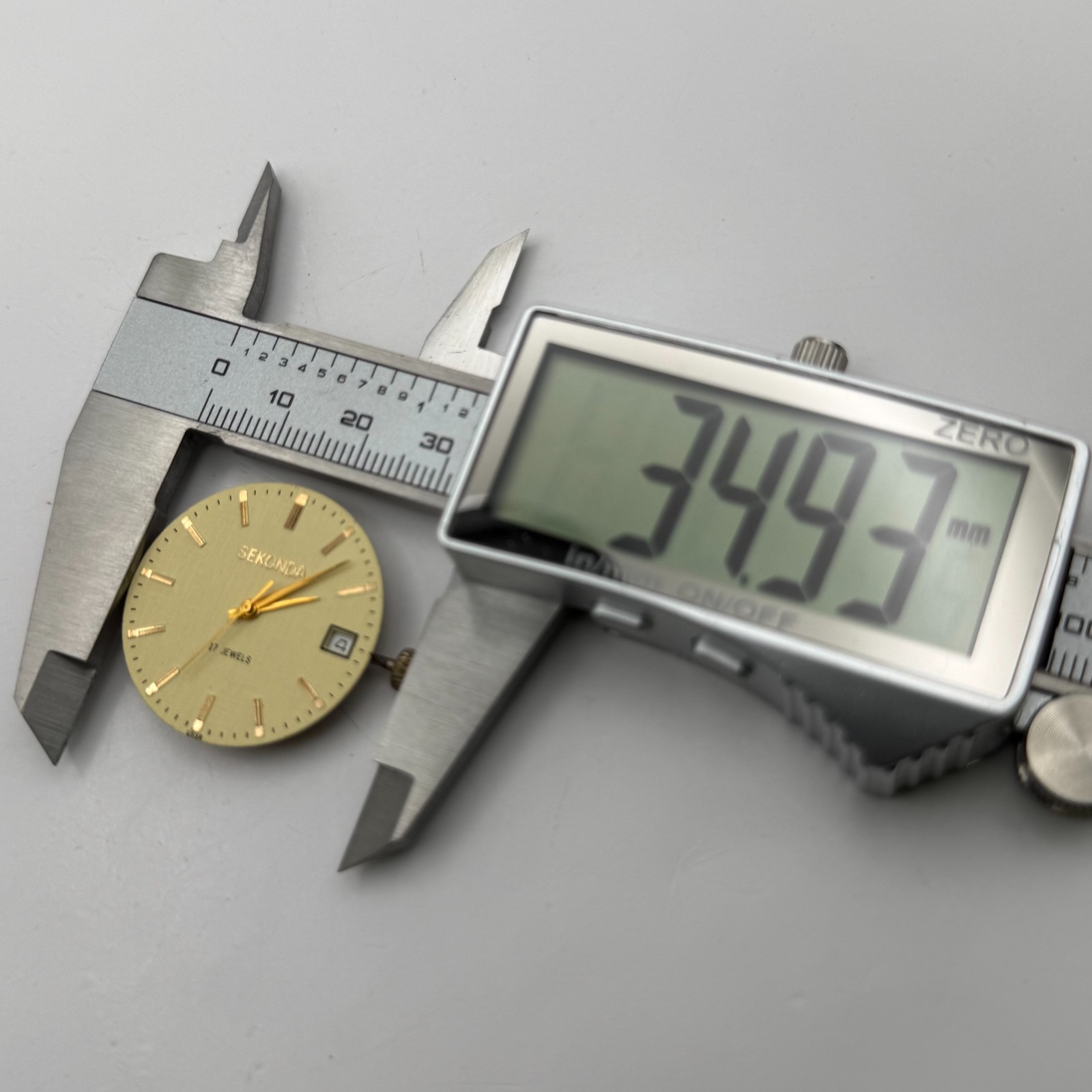 Poljot 2614.2H Watch Movement Sekonda Soviet 17 Jewels Parts Repair 26.4mm