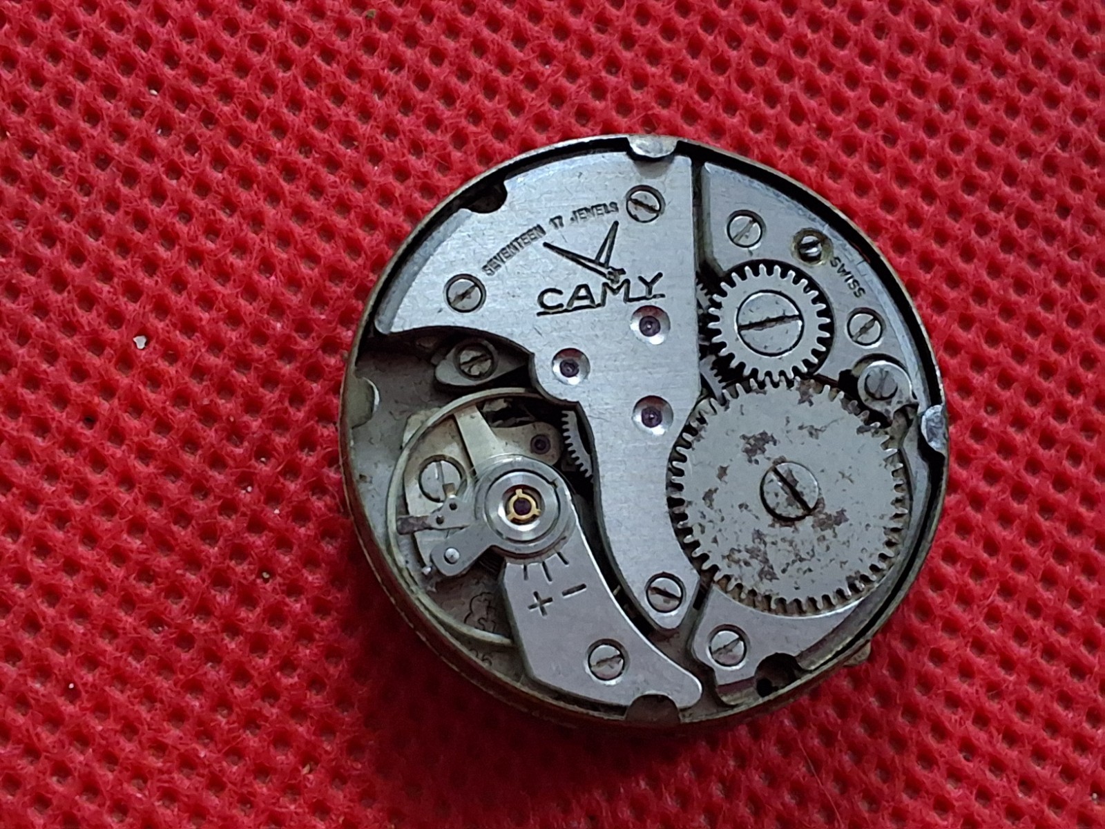 Vintage CAMY 17 Jewels Manual Wind Wrist Watch Running Movements Swiss Made.