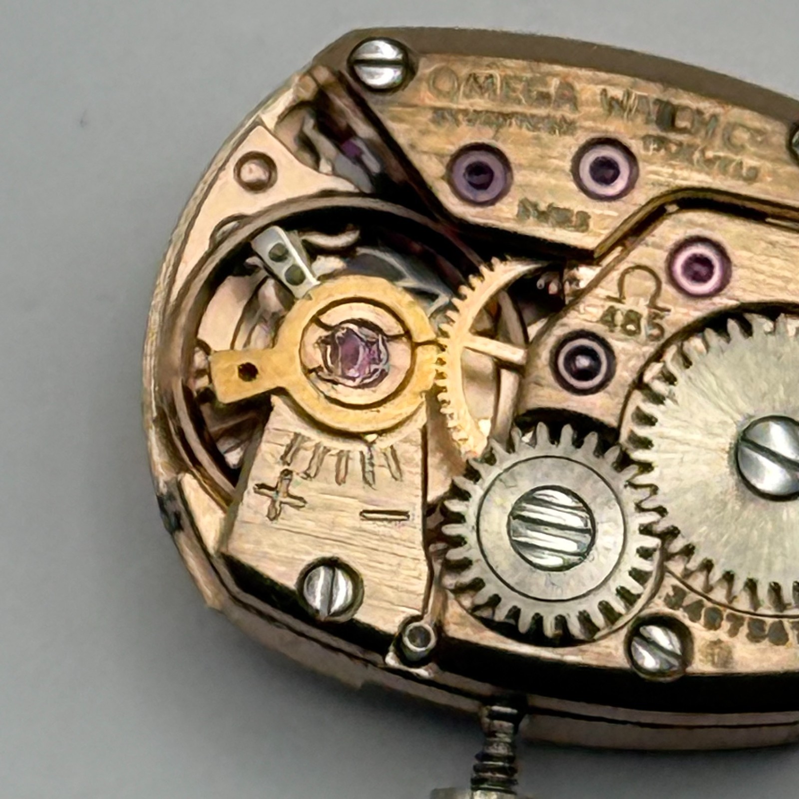 Omega 485 Watch Movement Cabochon Tiger’s Eye Crown Ladies Swiss Parts 15.5mm