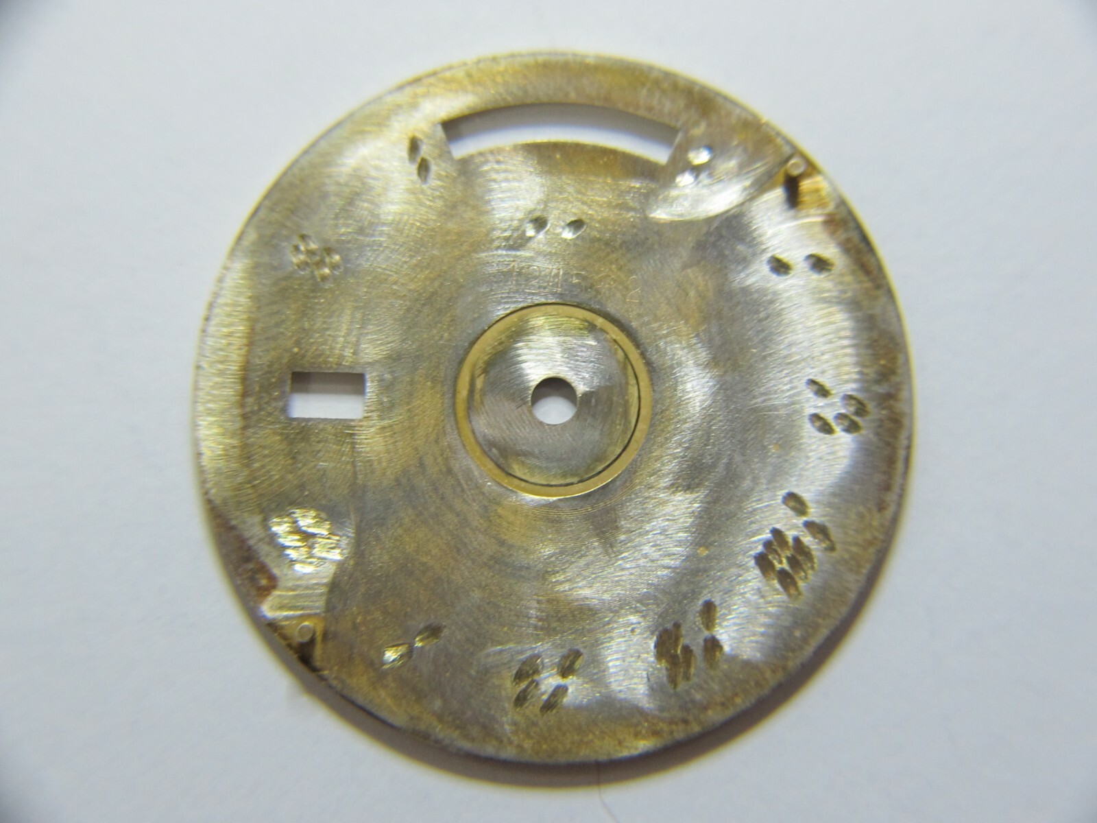 ROLEX OYSTER QUARTZ DAY-DATE GOLDEN DIAL & ROMAN NUMERAL MARKERS 28mm