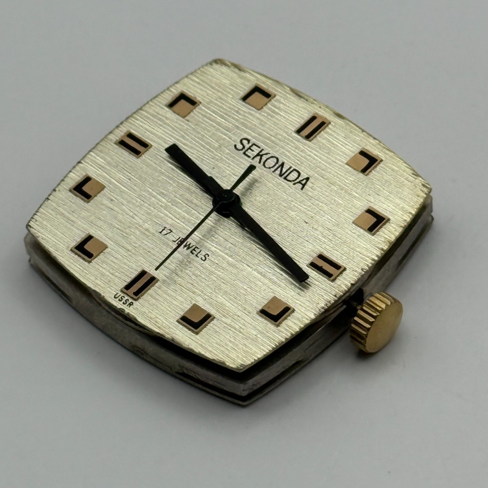 Poljot P2609 Watch Movement RARE Sekonda 17 Jewels Manual Wind For Parts 27.5mm