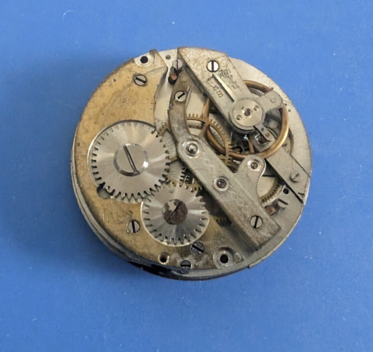 VINTAGE 29.4MM BROOKLYN POCKET WATCH MOVEMENT RUNNING