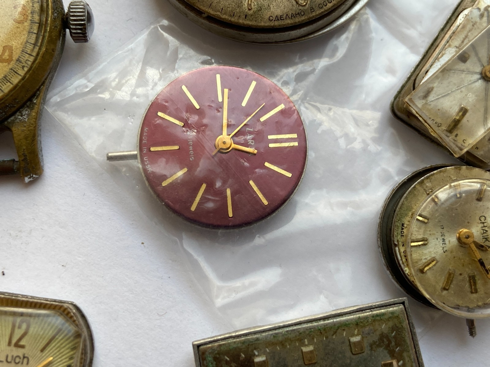 VINTAGE MEN /WOMEN WRIST WATCH PARTS + BOX POLJOT SPORTIVEN LUCH 2209 MIX LOT
