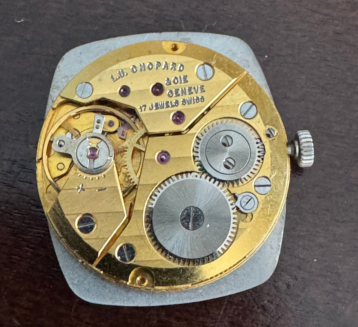 VINTAGE MEN’S L.U. CHOPARD & CIE WRISTWATCH MOVEMENT CAL. RZ 7000 KEEPING TIME