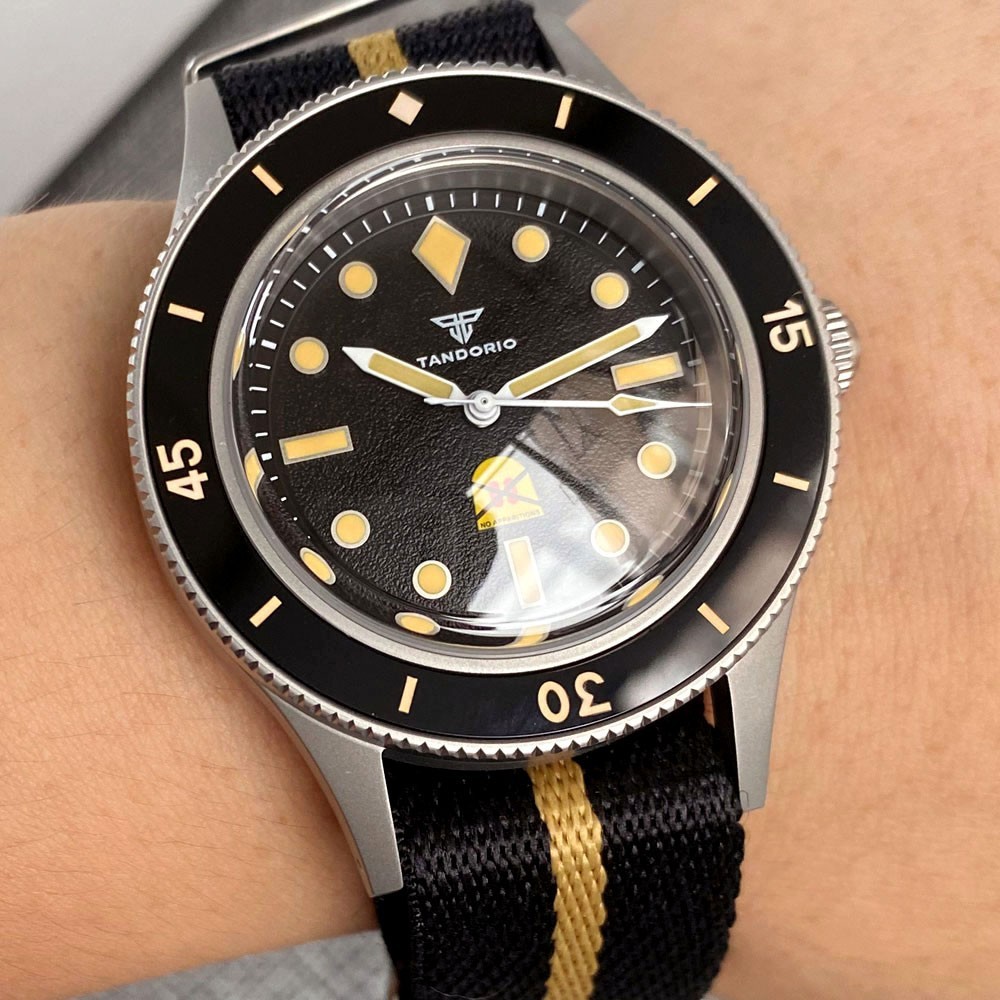 Tandorio New NH35A Automatic Men Watch Luminousn Sapphire Glass 200m Waterproof