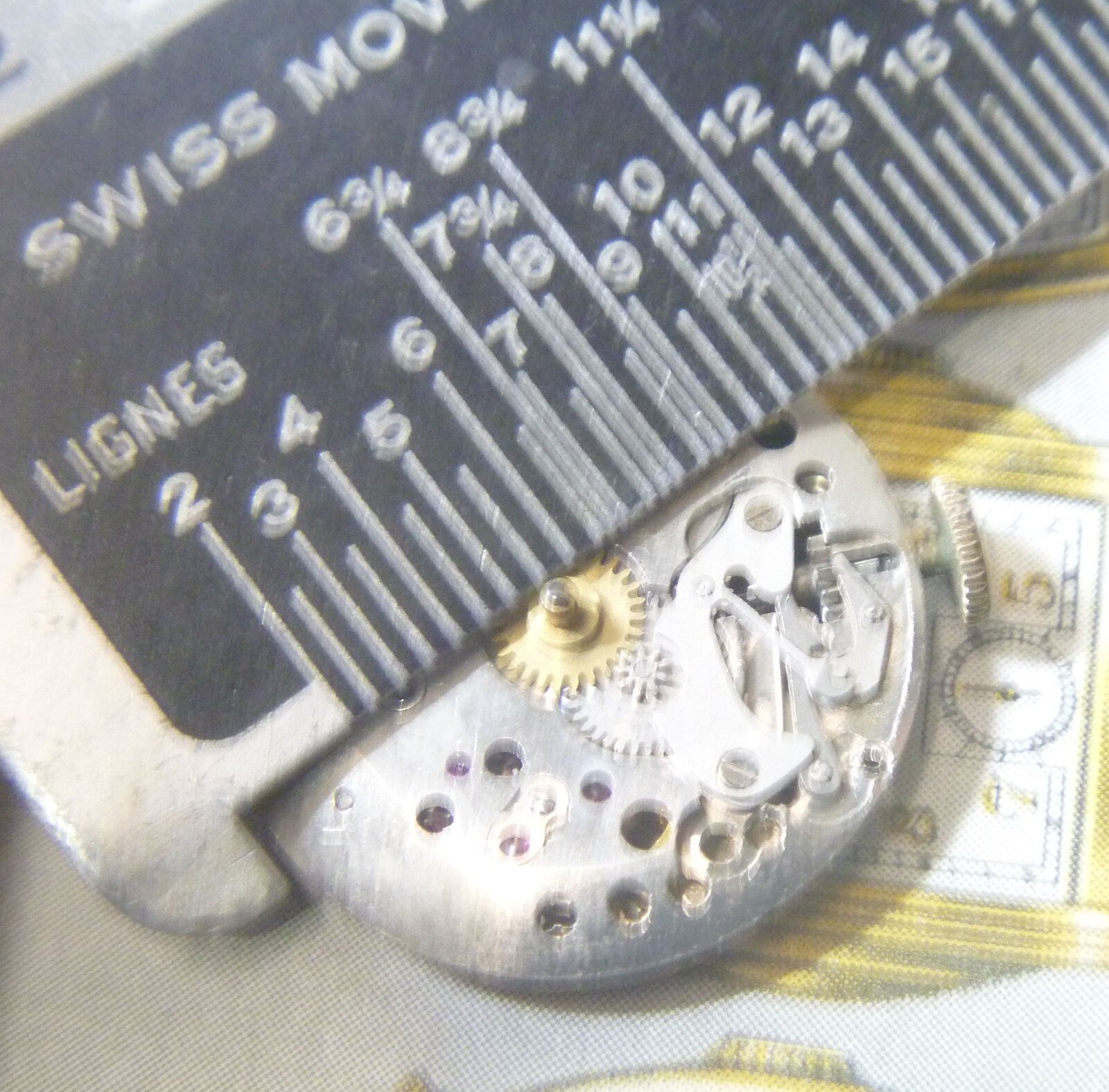 1950 Helbros Watch Co Swiss Gents Cal. 77 17 Jewels Font FF 183 10 ½ Ligne Movt