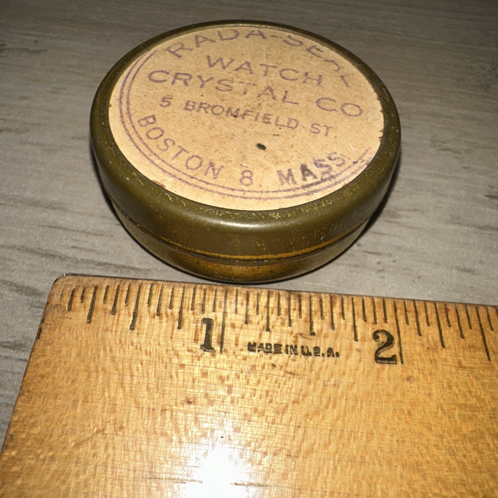 Vintage Rada-seal Watch Crystal Co. Movement Tin Boston Ma.
