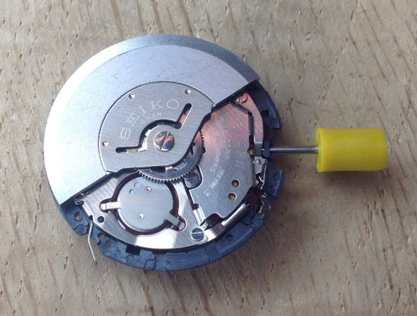 Seiko 5M42A Kinetic Watch Movement – N.0.S – Untested – Parts / Repair – Silver