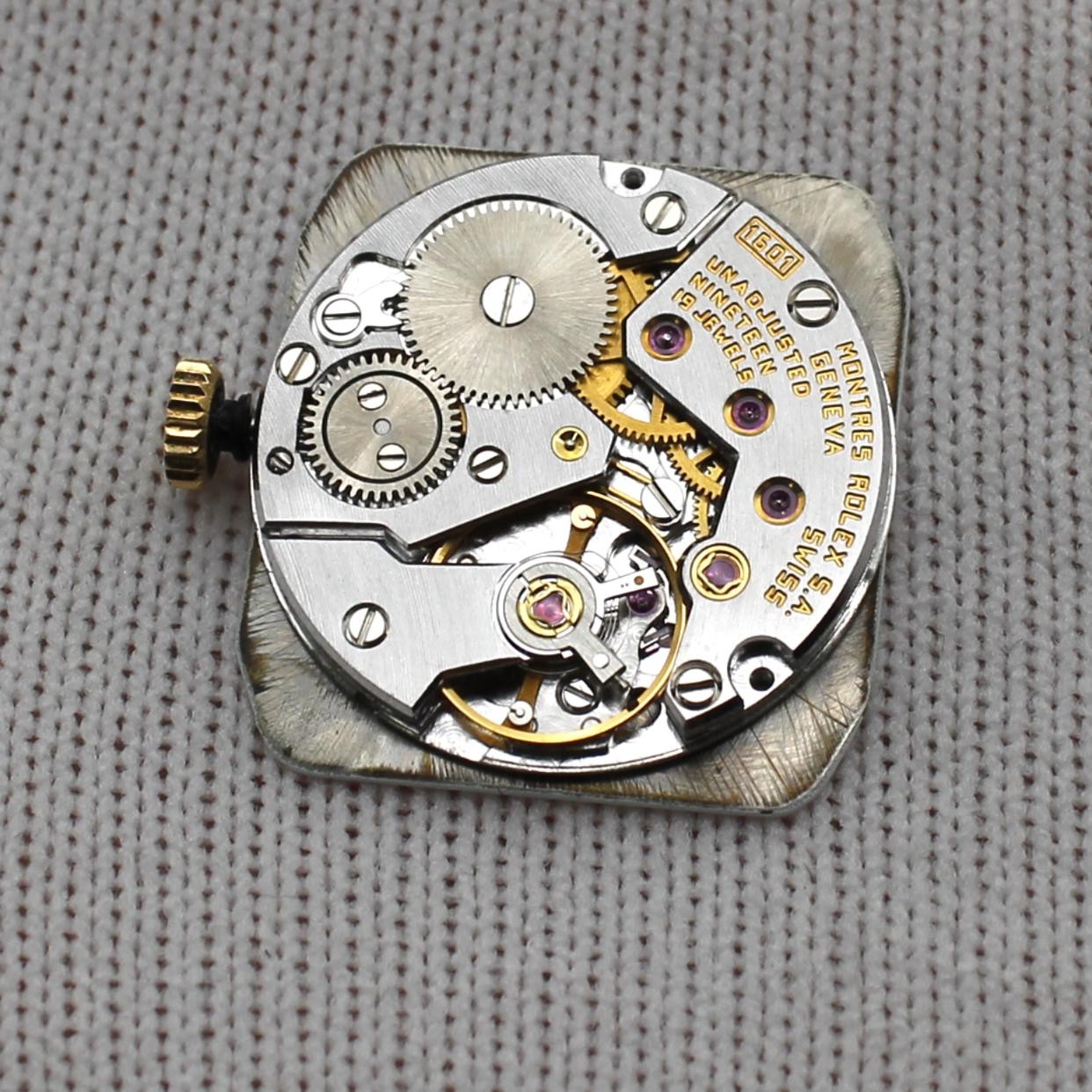 Rolex Cellini 1601 20 mm White Roman Dial Hand-Wind Unisex Watch Movement