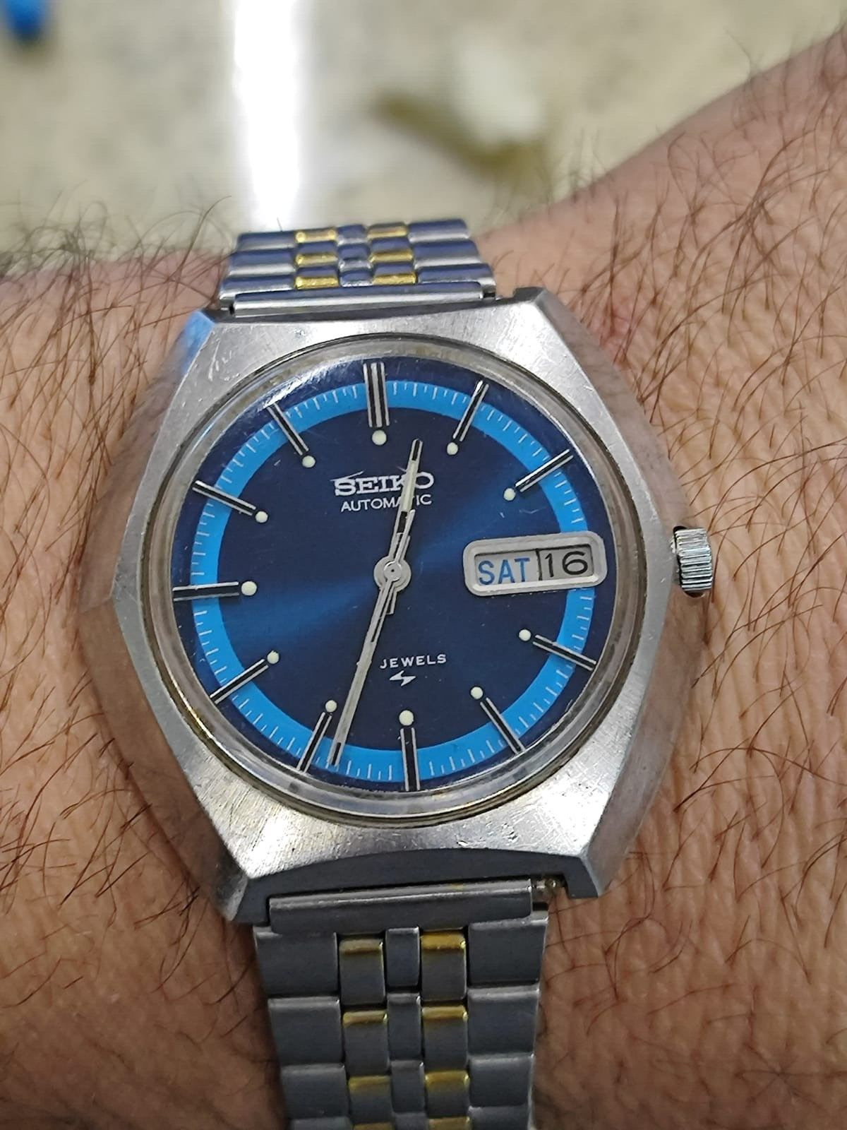 1973 Vintage SEIKO 7006-7189 Watch Blue Dial Not WORKING