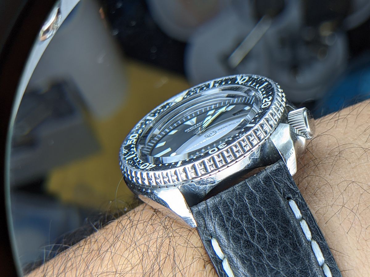 6105 6309 7002 + STEELDIVE DOUBLE DOME SAPPHIRE CRYSTAL – CT014