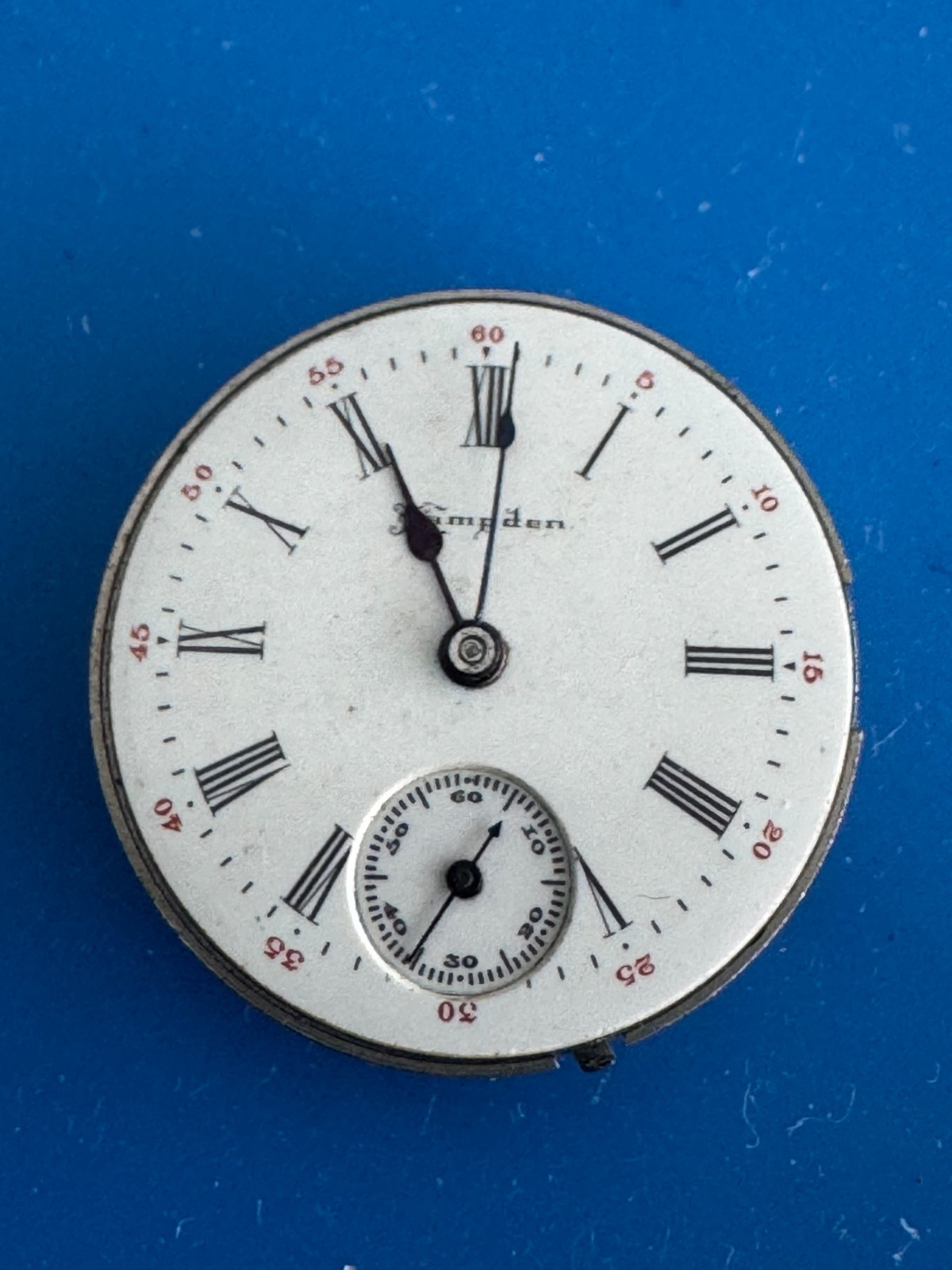 VINTAGE 3/0 SIZE HAMPDEN GRADE DIAMDEM POCKET WATCH MOVEMENT KEEPING TIME