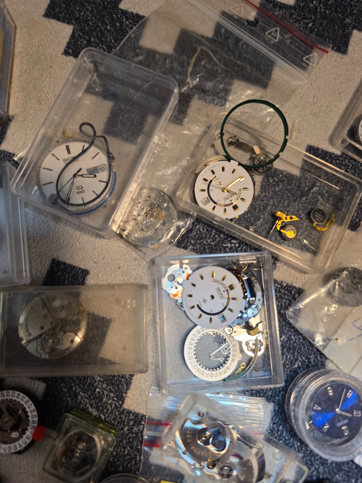New and used Japanes watches movments and parts