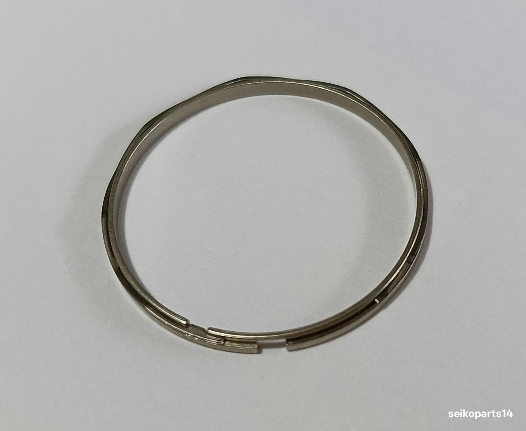 ORIGINAL SEIKO CASE MOVEMENT RING WITH SPRING 6105-8110 6105-8119 6105 6106 6119