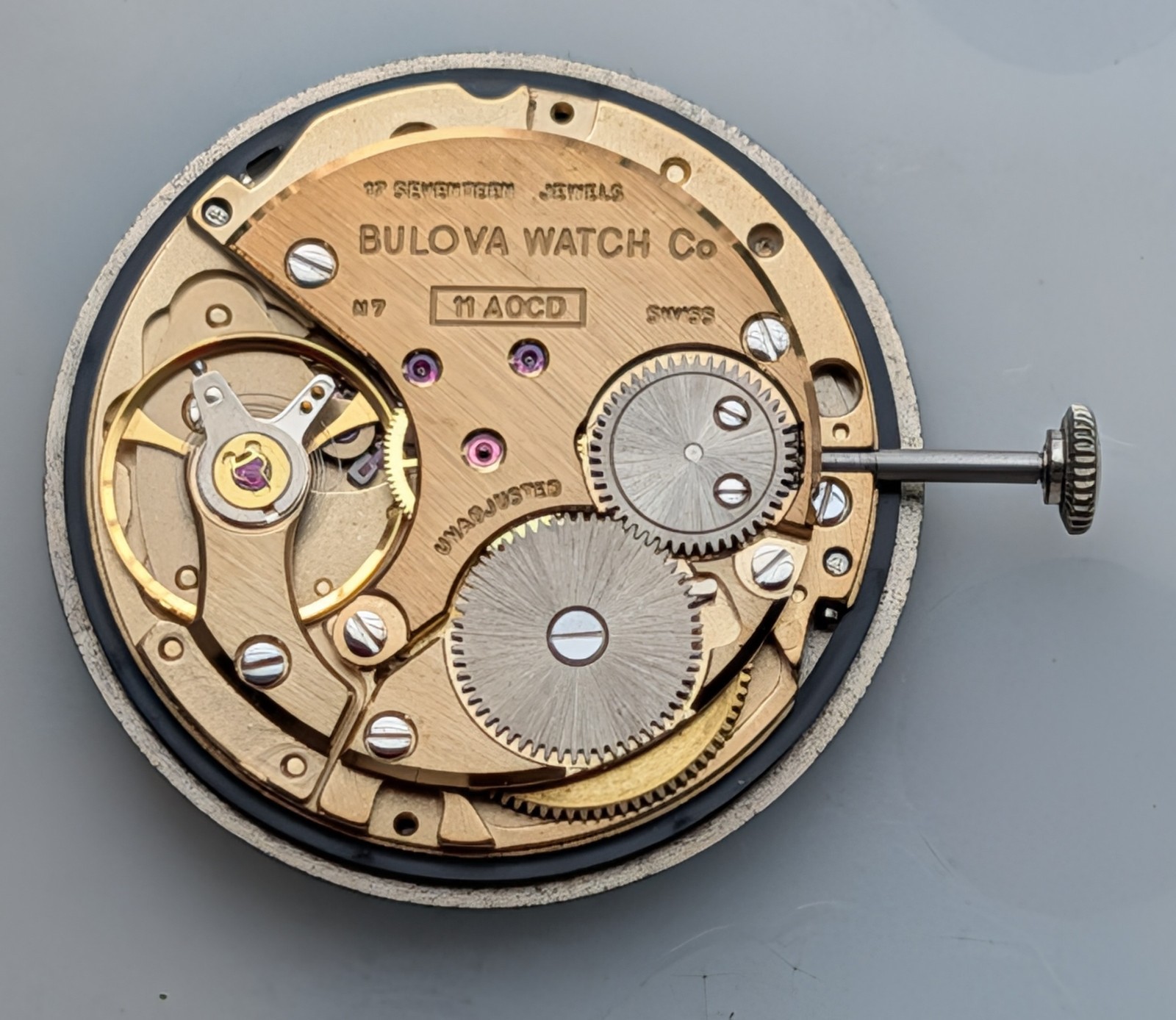 Bulova 17 Jewel Movement (cal 11AOCD) in Running Order with nice Blue dial!!