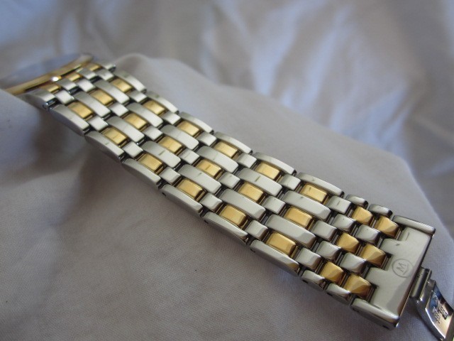 Movado Two Tone Watch 0605134 Link 81 G2 1898
