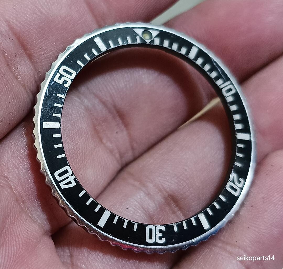 ORIGINAL CITIZEN BLACK ROTATING BEZEL WITH INSERT CITIZEN GN-4-5 DIVER 51-2273