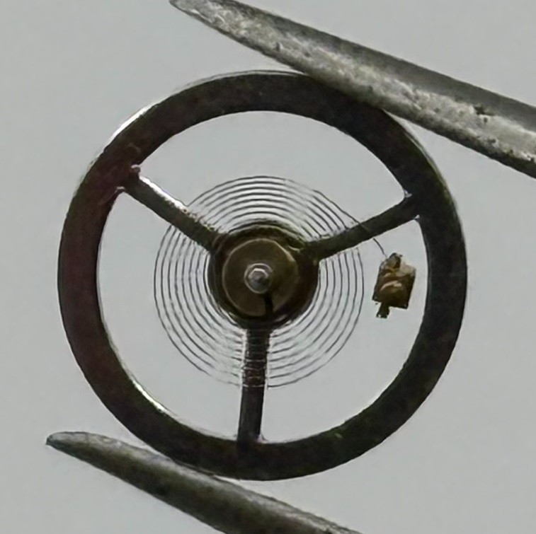 OC 1 a dgt Balance Wheel Complete And Spring 8¾’’’ 1533 Watch Movement Parts NOS