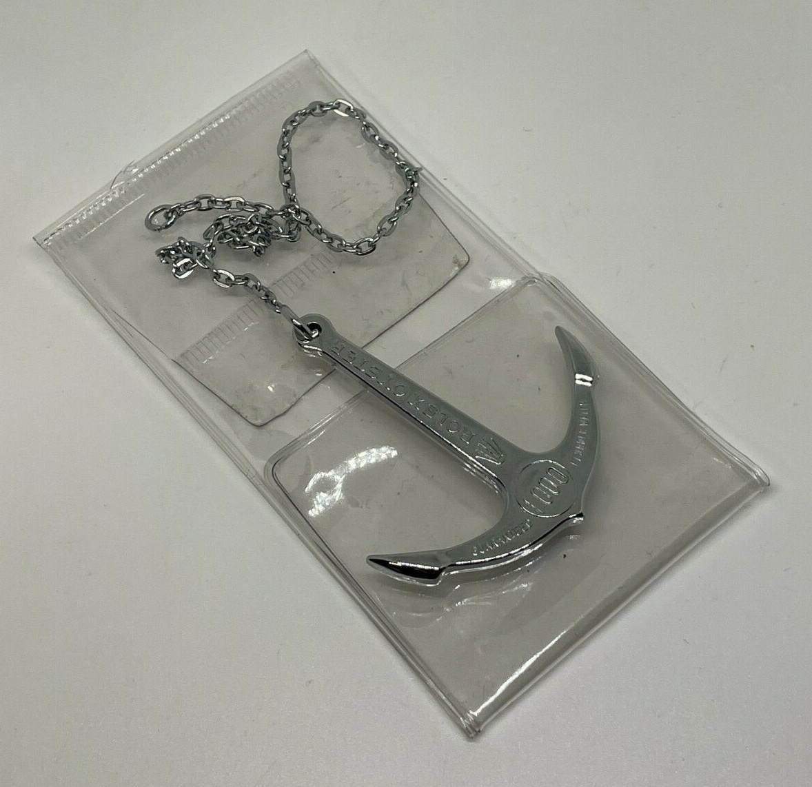 ROLEX OYSTER SUBMARINER Anchor With Chain 300 Metres
