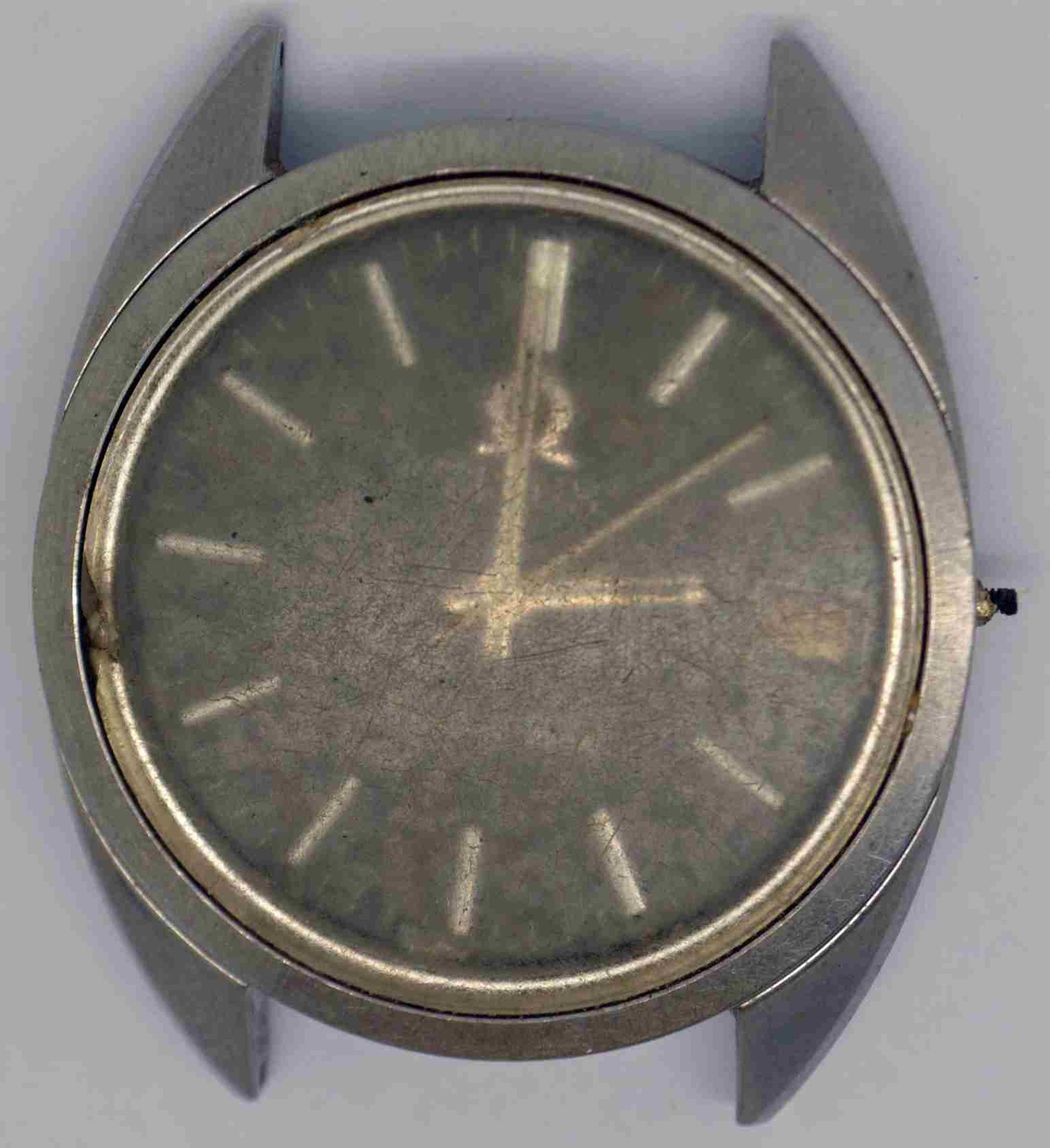 VTG TITUS Fuming fork Steel Wristwatch. Ref: 9307. Cal: 9162. For Service