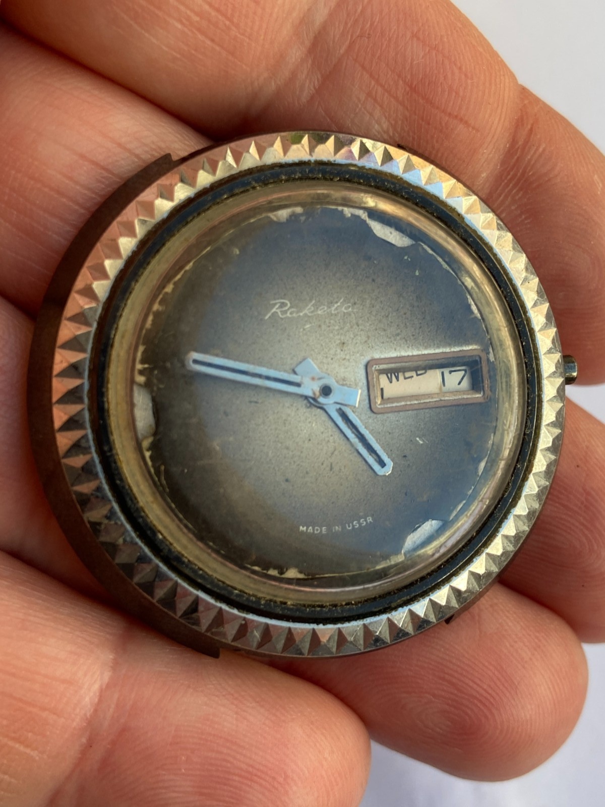 VINTAGE MEN WRIST WATCH PARTS NOT WORKING RAKETA TV CAL 2628 H USSR UFO