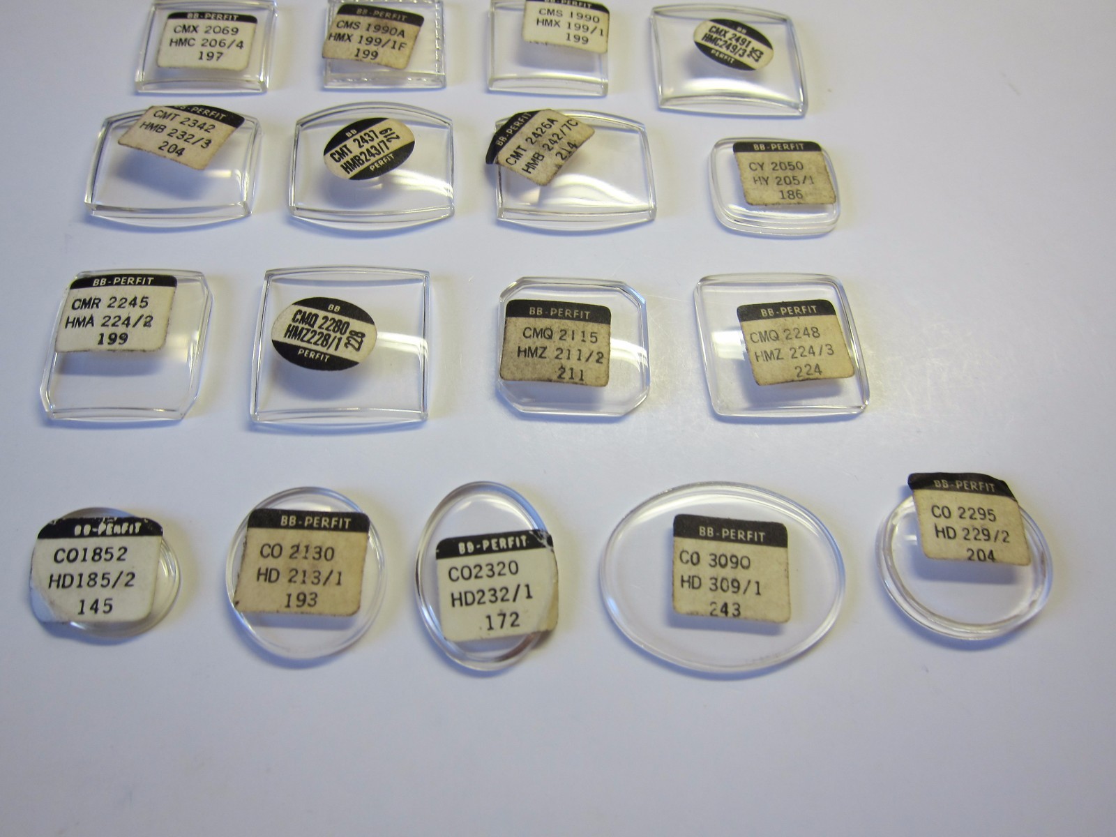 BULOVA GLASS WRIST WATCH CRYSTAL VARIOUS SIZES VINTAGE NOS