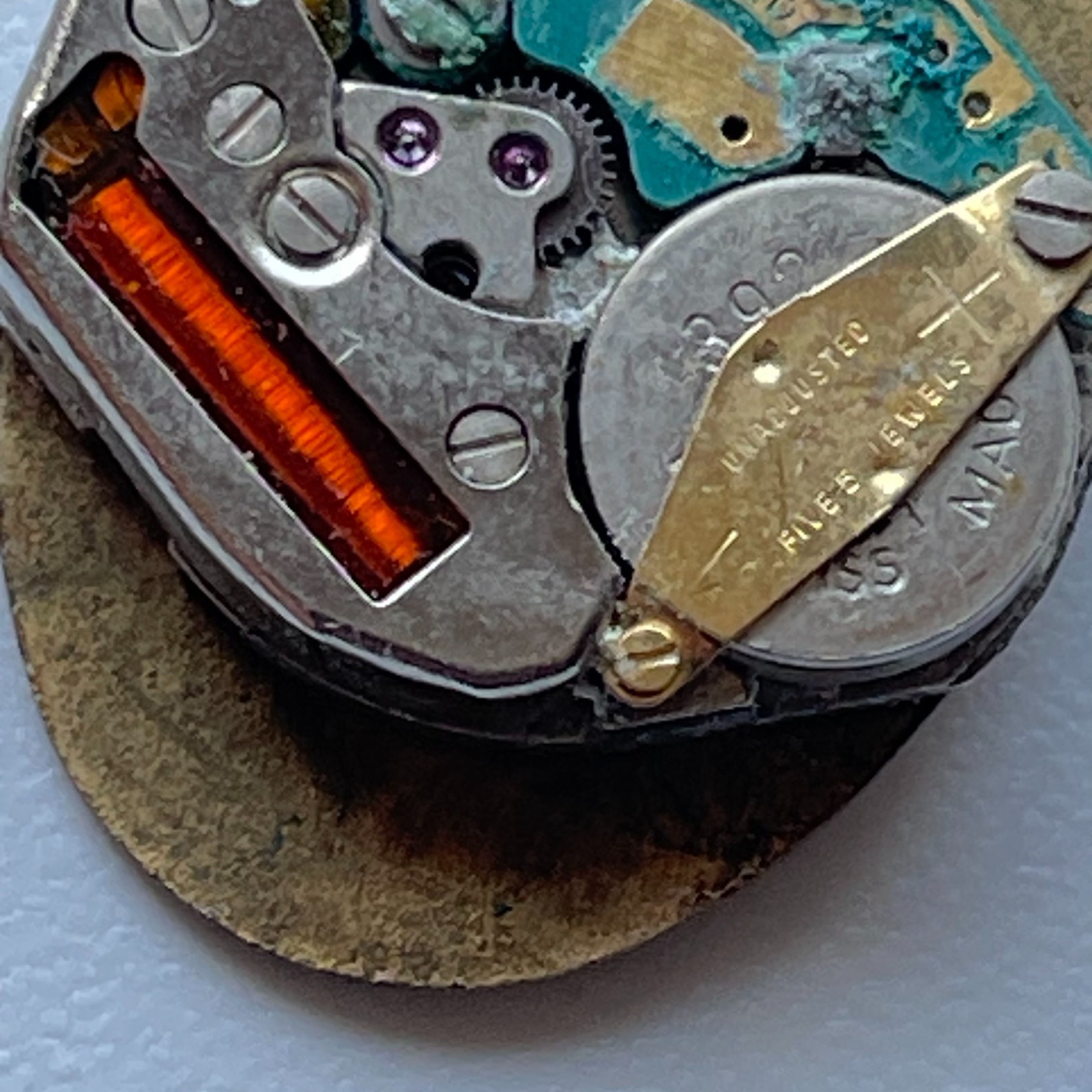 Caravelle Bulova Ladies Watch Movement Oval Gold Tone Dial Parts Repair 5 Jewels
