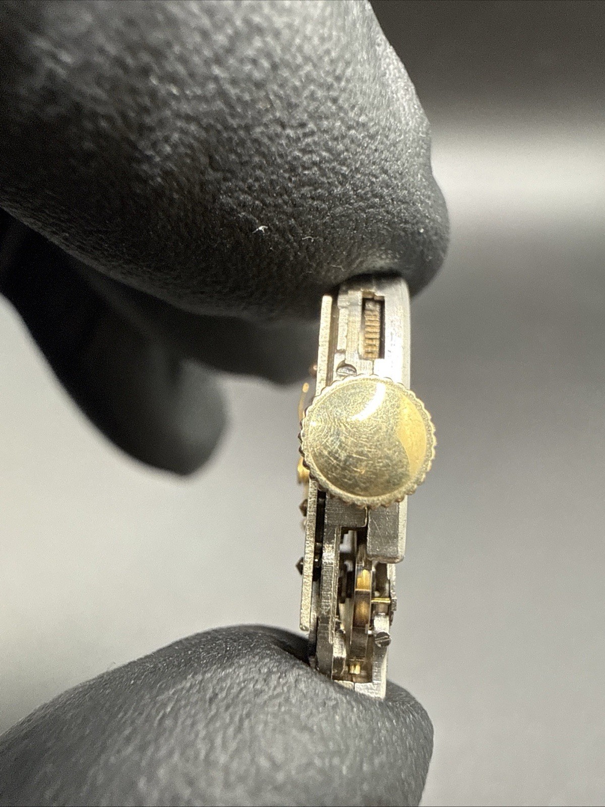 Vintage Lady Elgin 535 Women’s Watch Movement Ladies Good Balance 19j USA