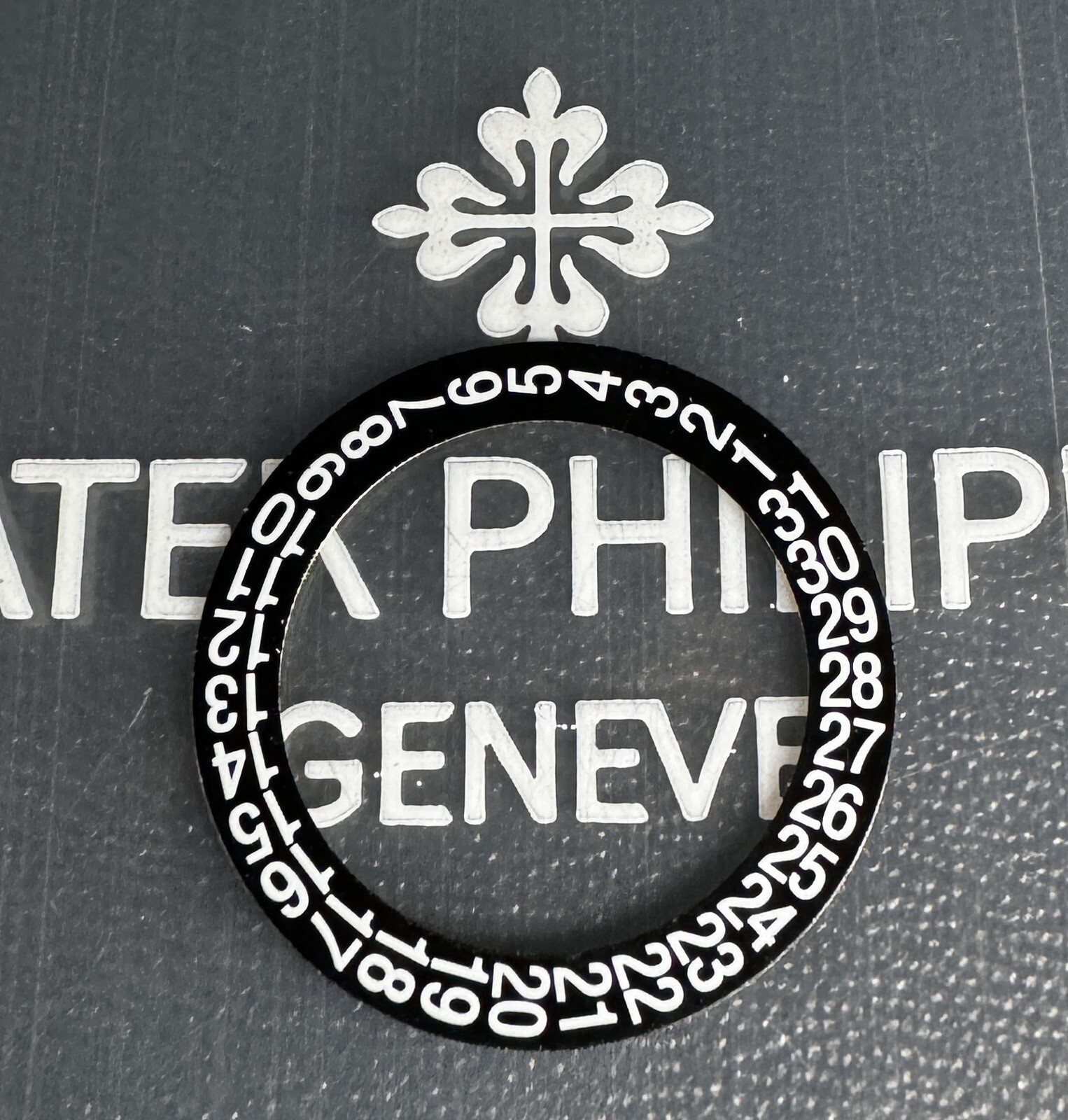 Patek Philippe Watch Movement Caliber 310 SC Part 2557/1 Date Indicator Black
