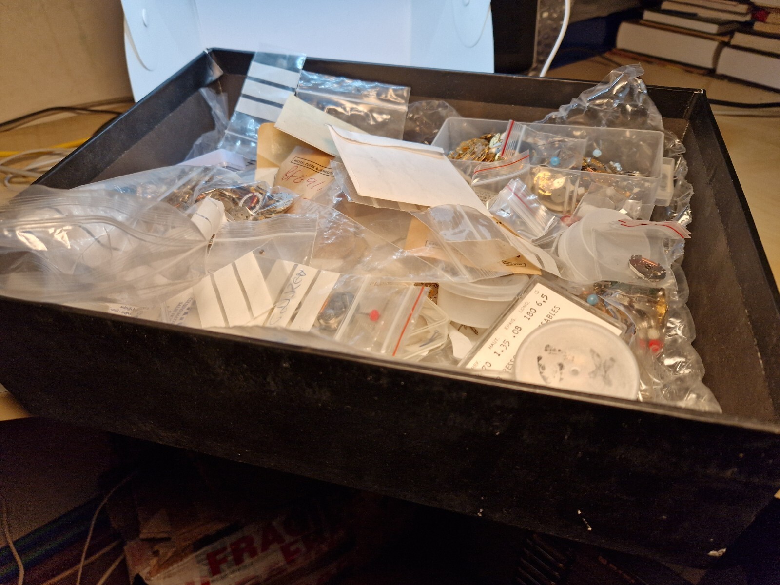 vintage watchmakers lot mostly ladies quartz movements and parts wholesale