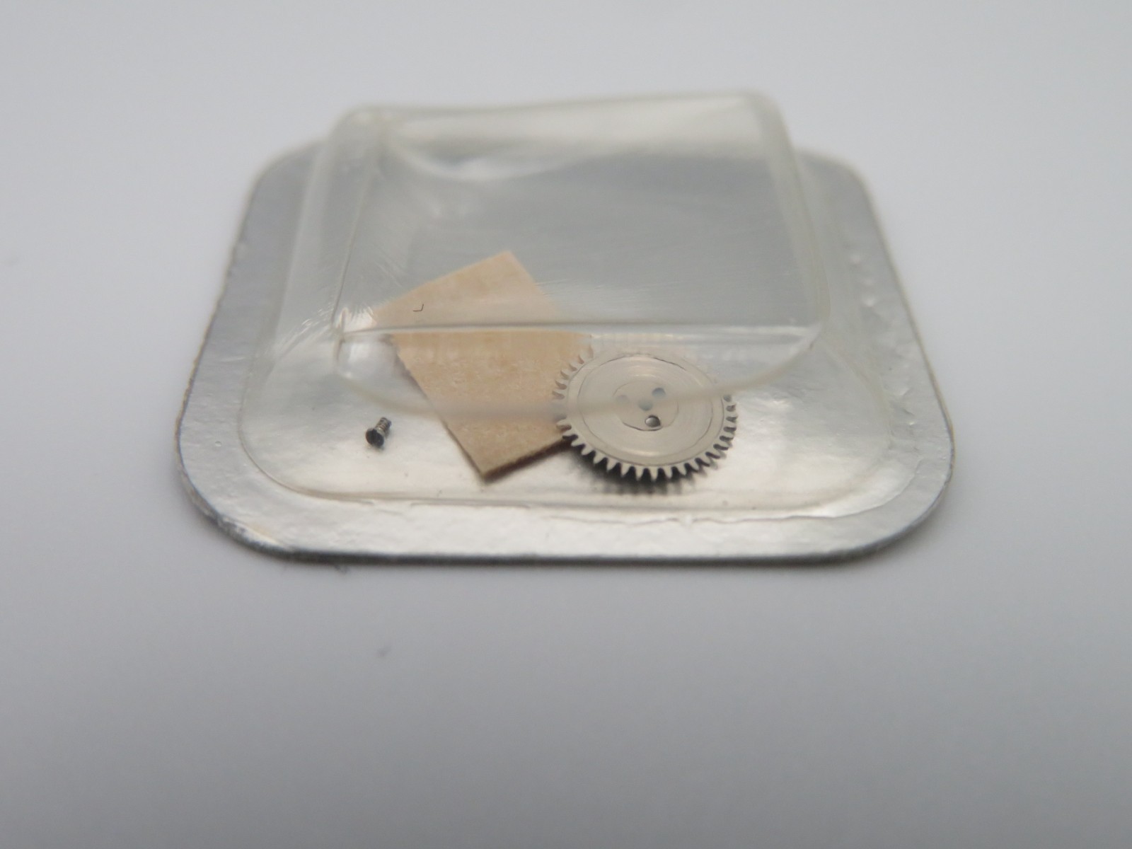 Patek Philippe Crown Wheel with 1 Screw 420 Cal. 215 NOS Genuine Part