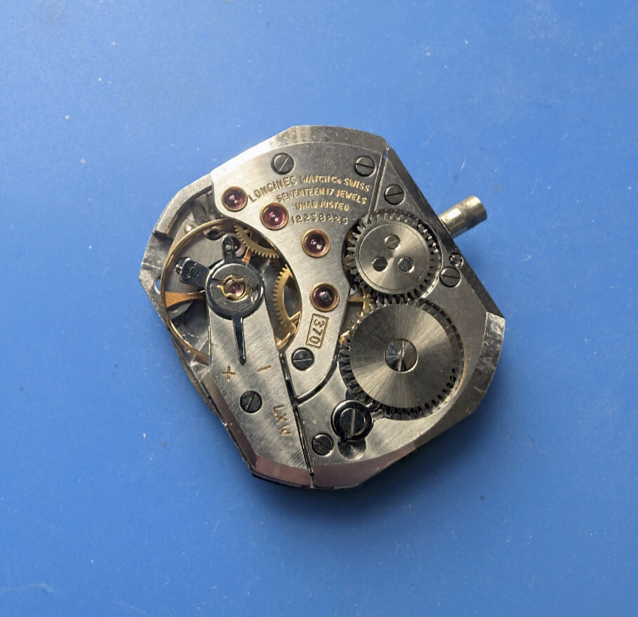 VINTAGE MENS LONGINES CALIBER 370 WRISTWATCH MOVEMENT RUNNING