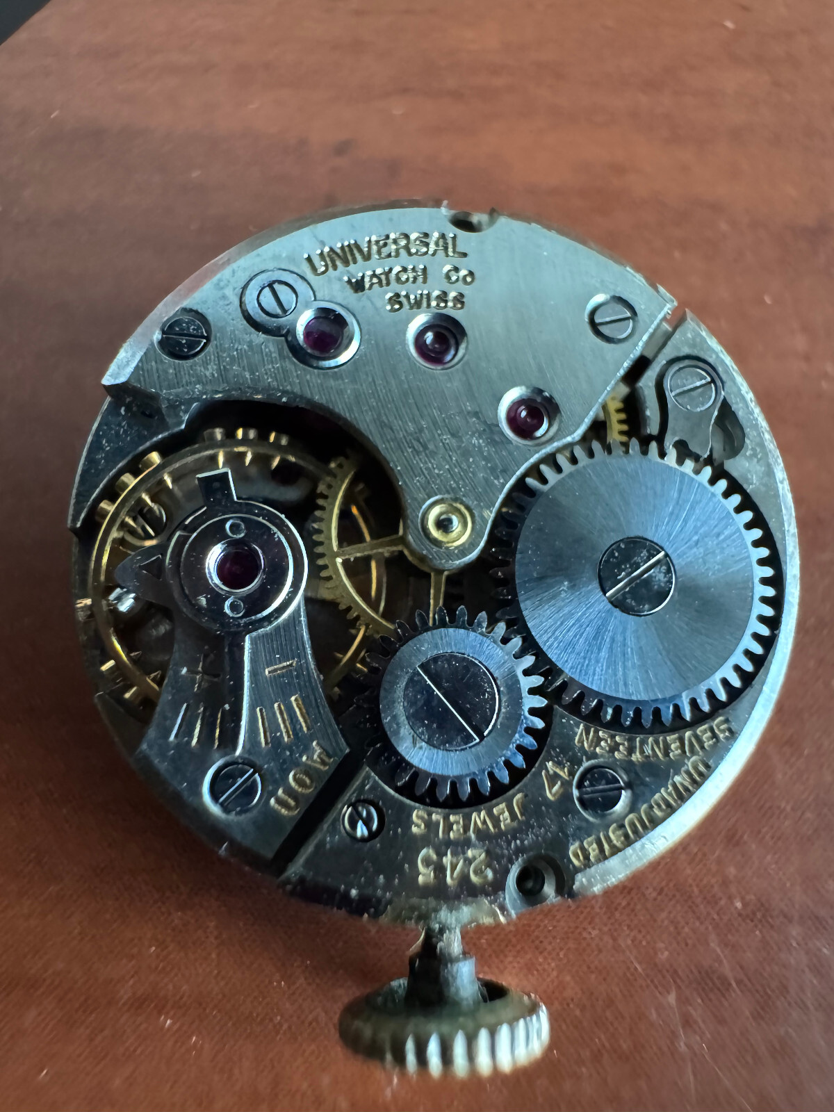 VINTAGE LADIES UNIVERSAL GENEVE WRIST WATCH MOVEMENT CAL. 245 KEEPING TIME