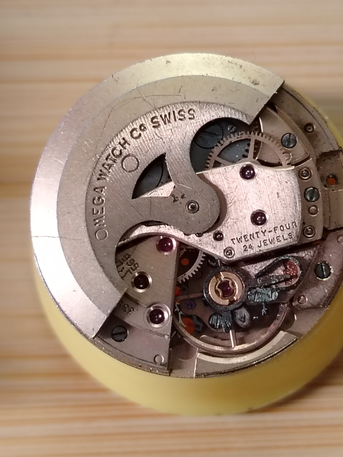 Vintage OMEGA Cal 565 Automatic Movement For Project.