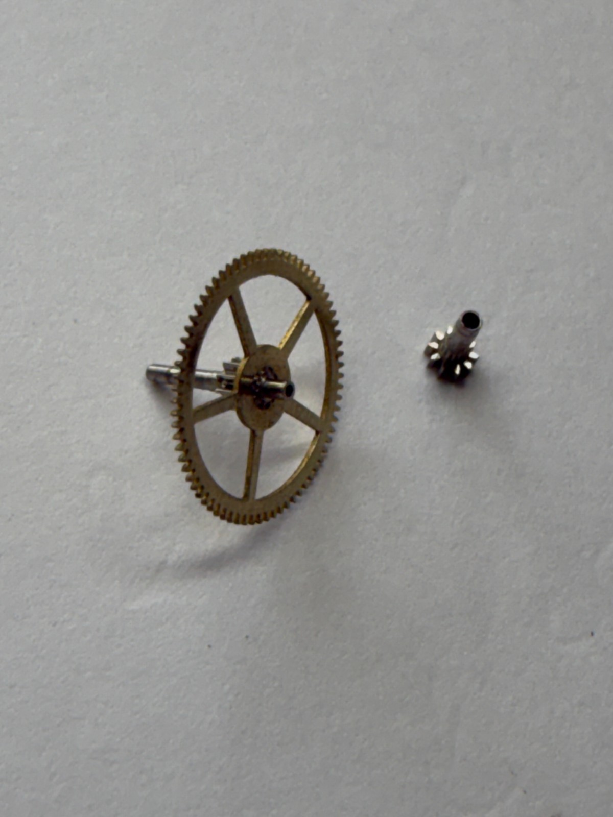 EJ Juillard (bulla) 46 Centre Wheel And Cannon Pinion For Centre Seconds NOS