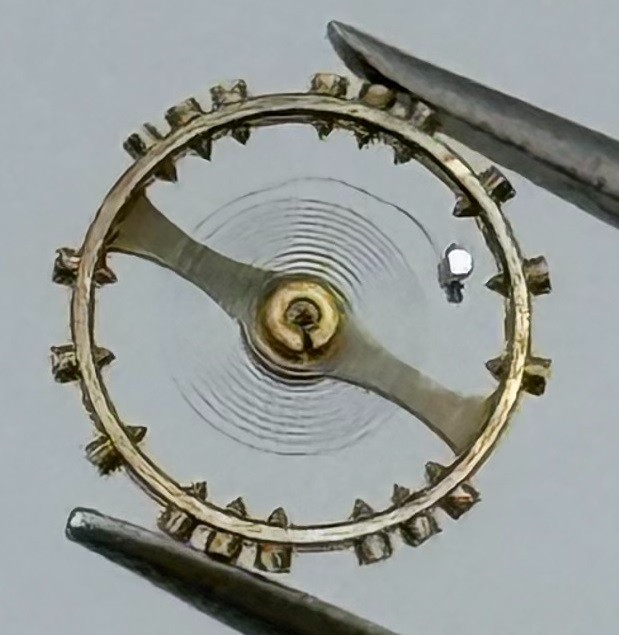 Bulova 5 AD Balance Wheel Complete And Spring Renata 624 Watch Movement Parts