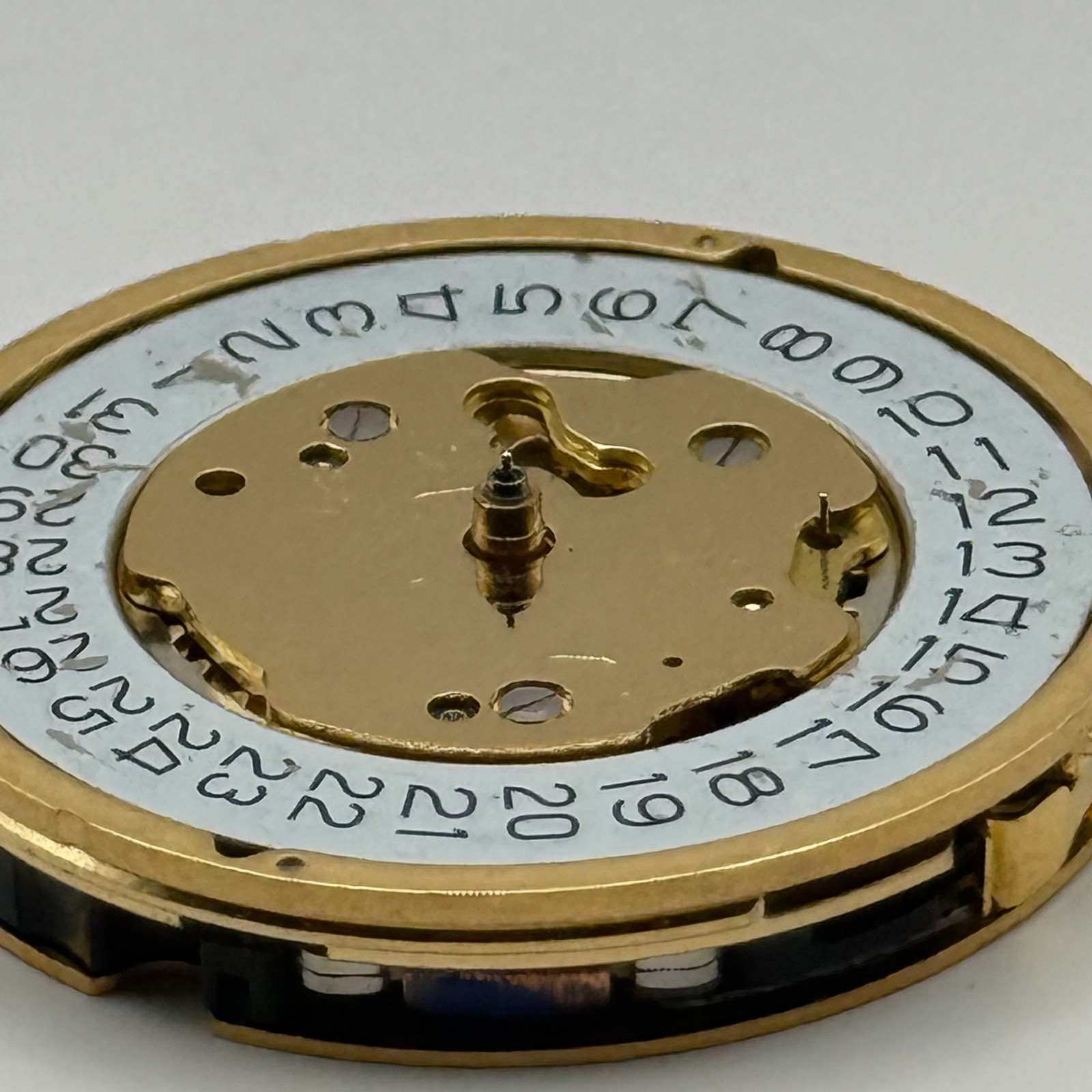 Ronda 5040.D Watch Movement Quartz Swiss R9 13 Jewels Parts Repair Spares 28.5mm