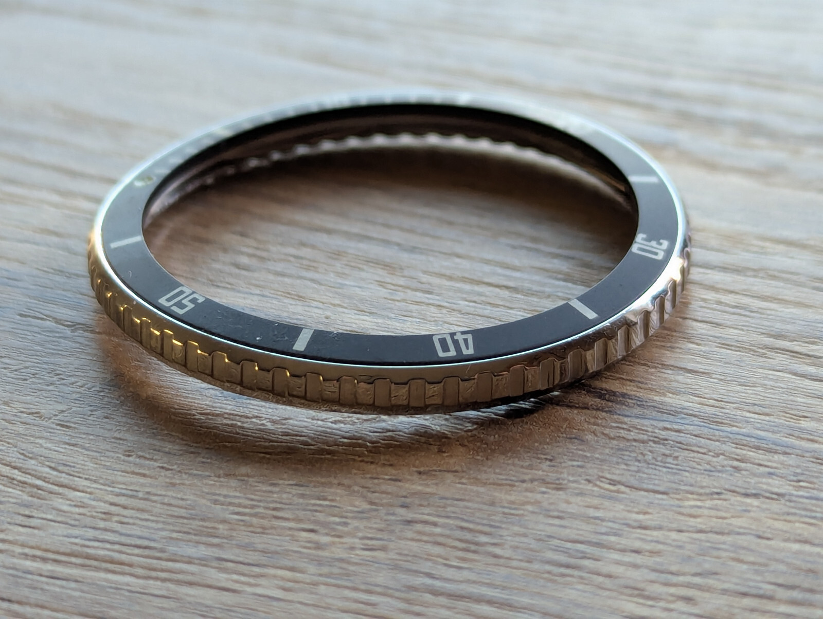 DEFECTIVE NOS Vintage Bulova Accutron Depth Gauge Bezel/Insert FOR 8459 CASES