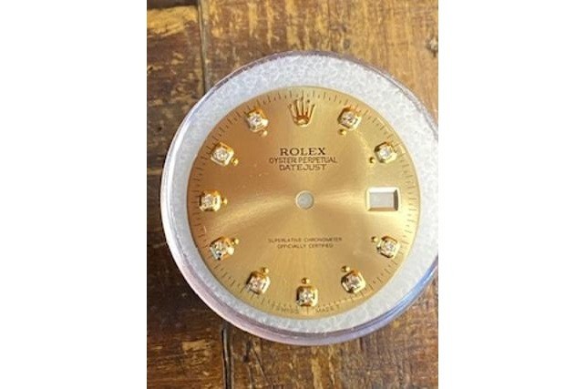 Genuine Rolex Men Datejust 36mm Champagne Dial Diamond Markers Part 16013-16233