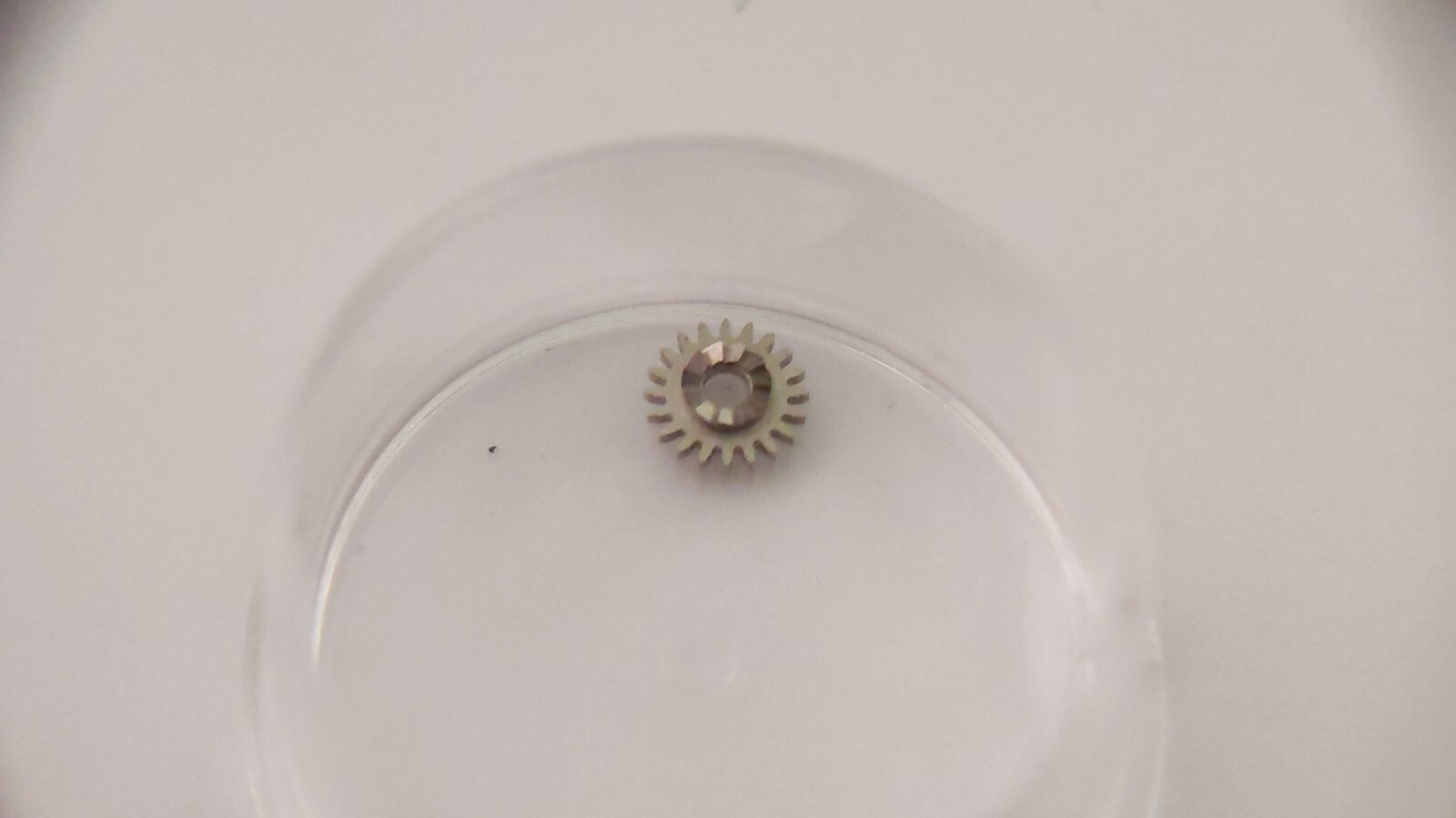 Lecoultre K866 410 WINDING PINION great condition, pre-owned for watch repair
